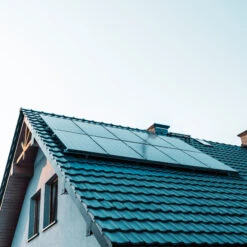 Solcelleanlegg Grid 3,6kW Takstein Høy Snølast